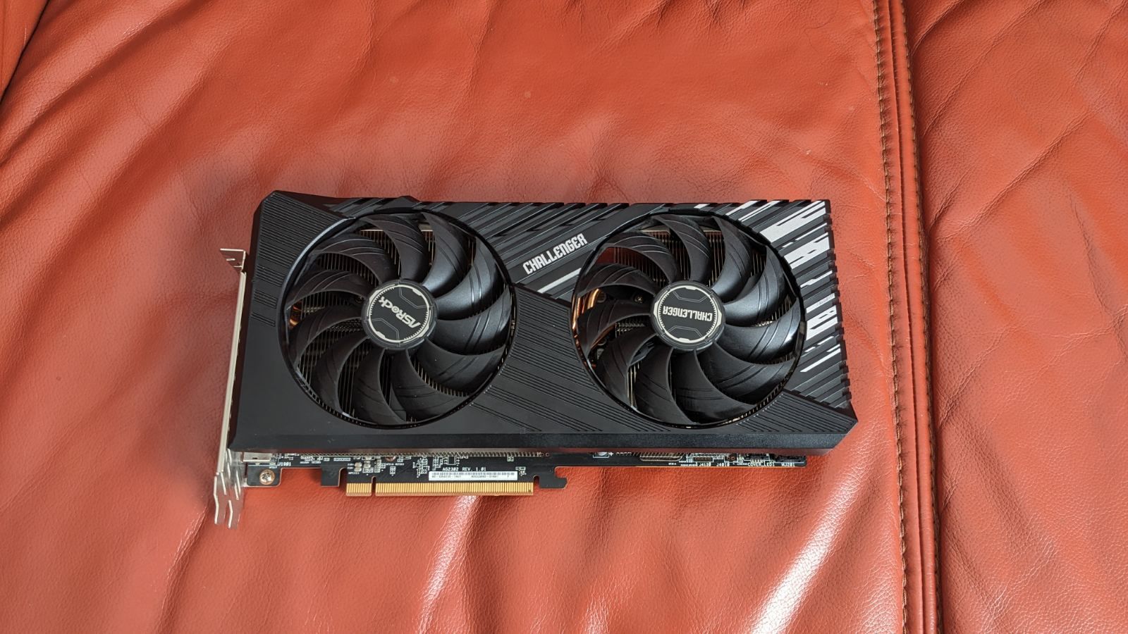 Asrock Radeon Rx 7800xt 16gb - фото фото фото 0