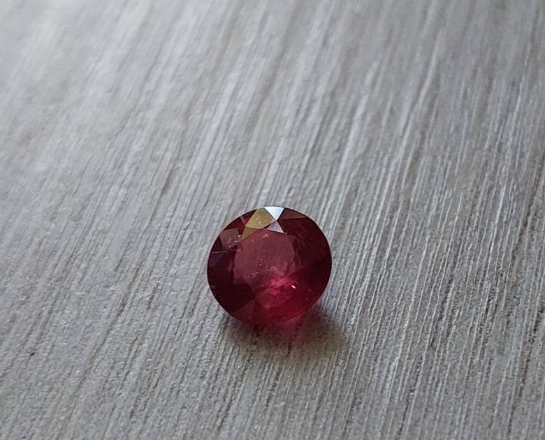 Рубин 1.56 Ct. 6.8 x 6.8 x 3.5 mm - фото фото фото 3