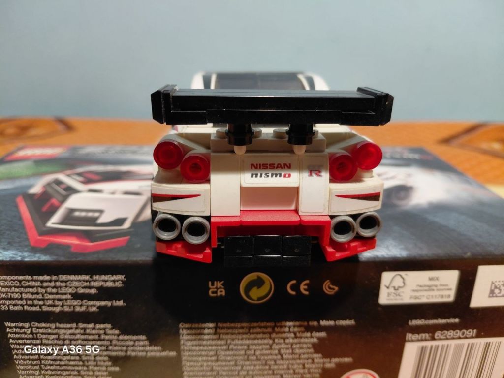 Продам Конструктор - модель Lego Speed Champions Nissan GT-R NISMO   (76896) - фото фото фото 4