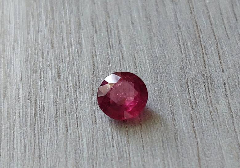 Рубин 1.56 Ct. 6.8 x 6.8 x 3.5 mm - фото фото фото 2