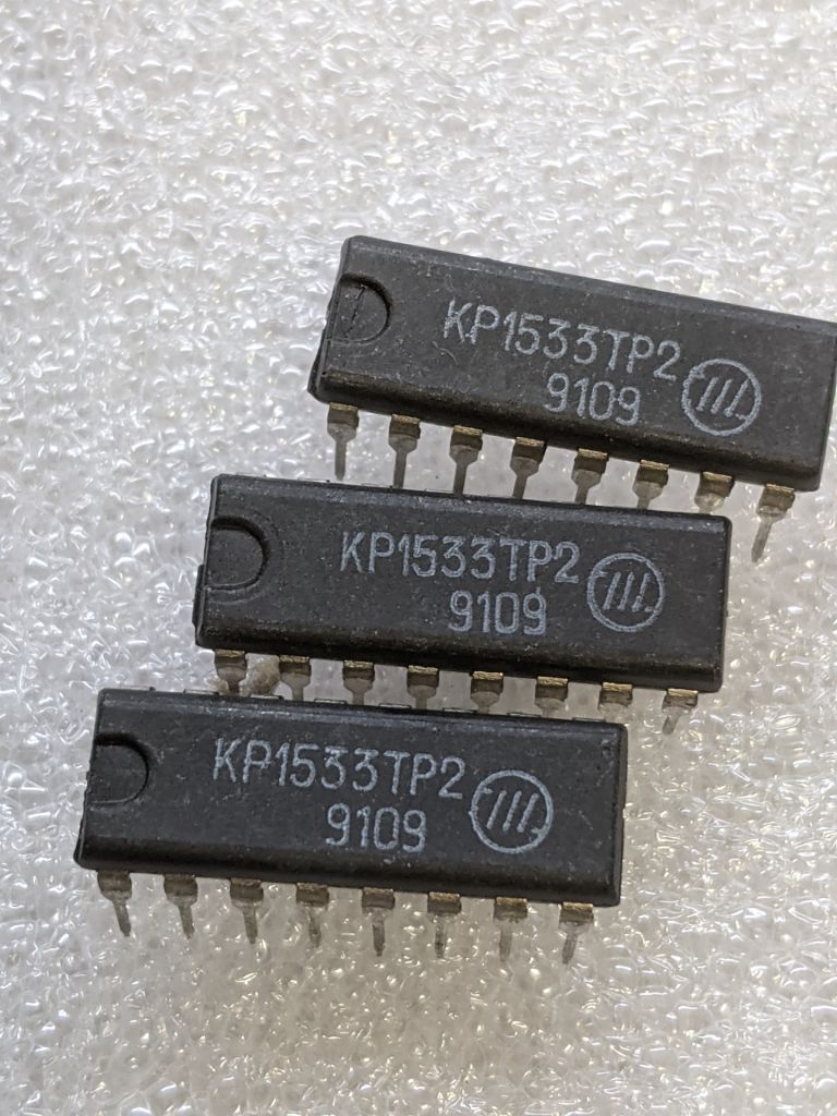 КР1533ТР2 1533ТР2 - фото фото фото 0