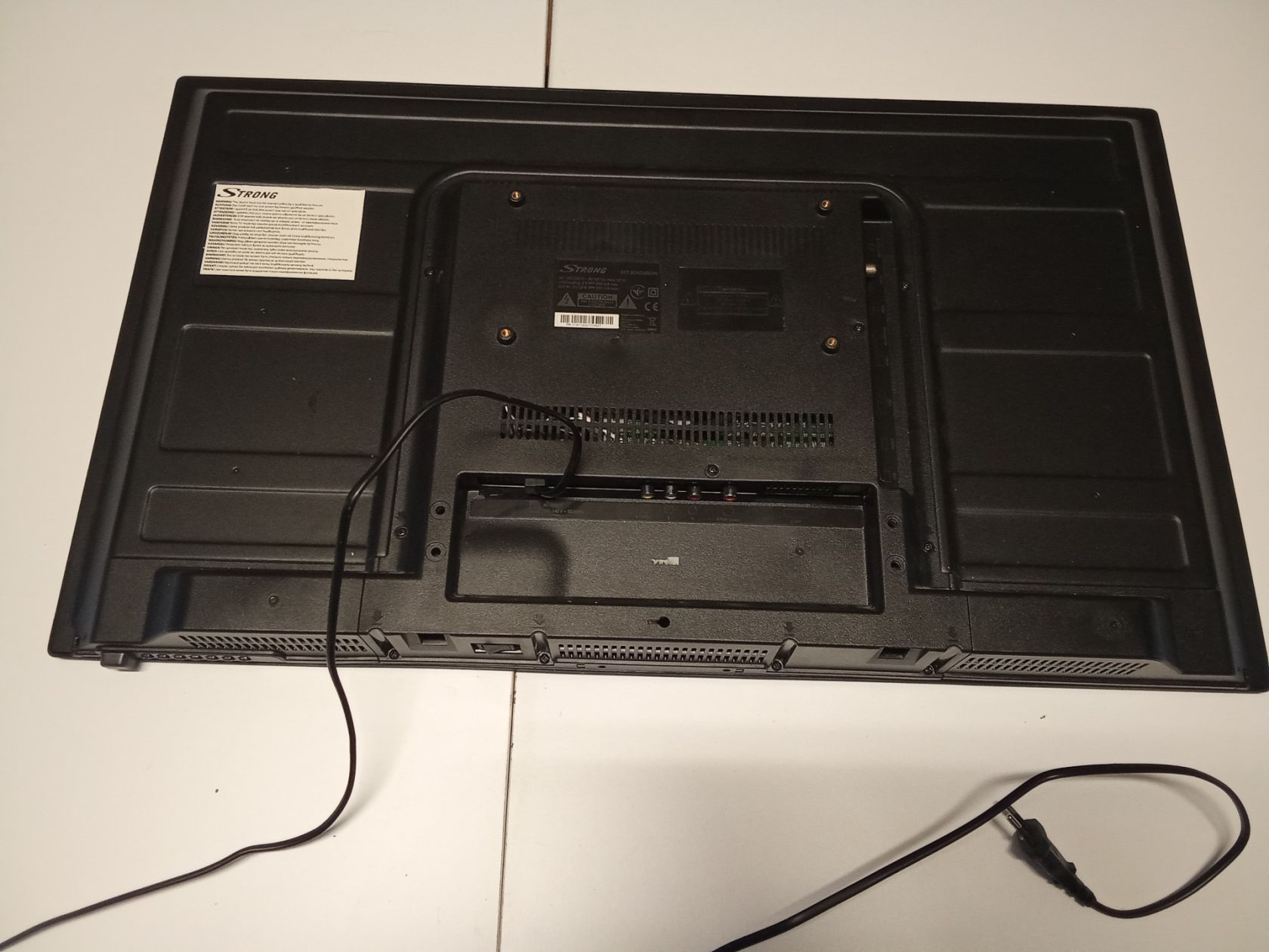 Телевізор STRONG LED TV 32 - фото фото фото 3