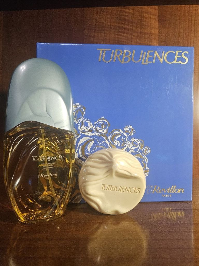 Turbulences Revillon 100ml Parfum de Toilette + 100g Мило - фото фото фото 0