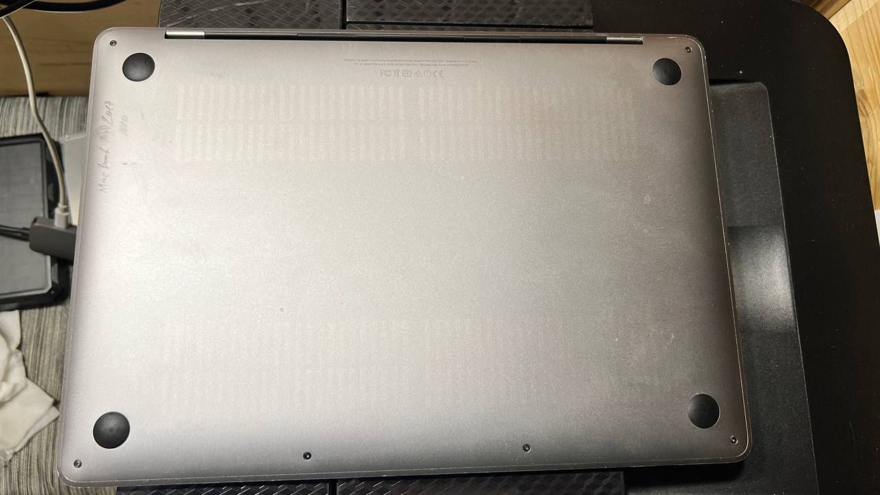 Macbook Pro Retina Early 1708 2017 - фото фото фото 6