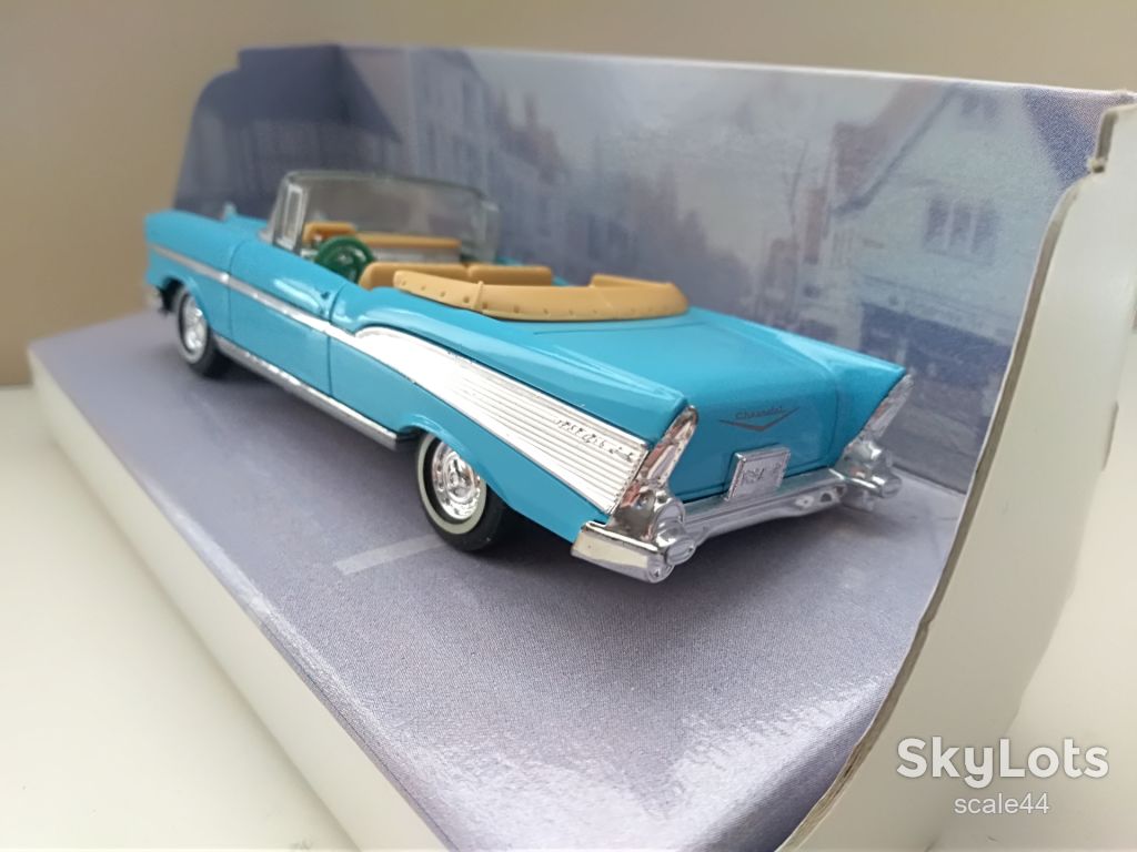 Chevrolet Convertible 1957.Dinky.1/43 - фото фото фото 3