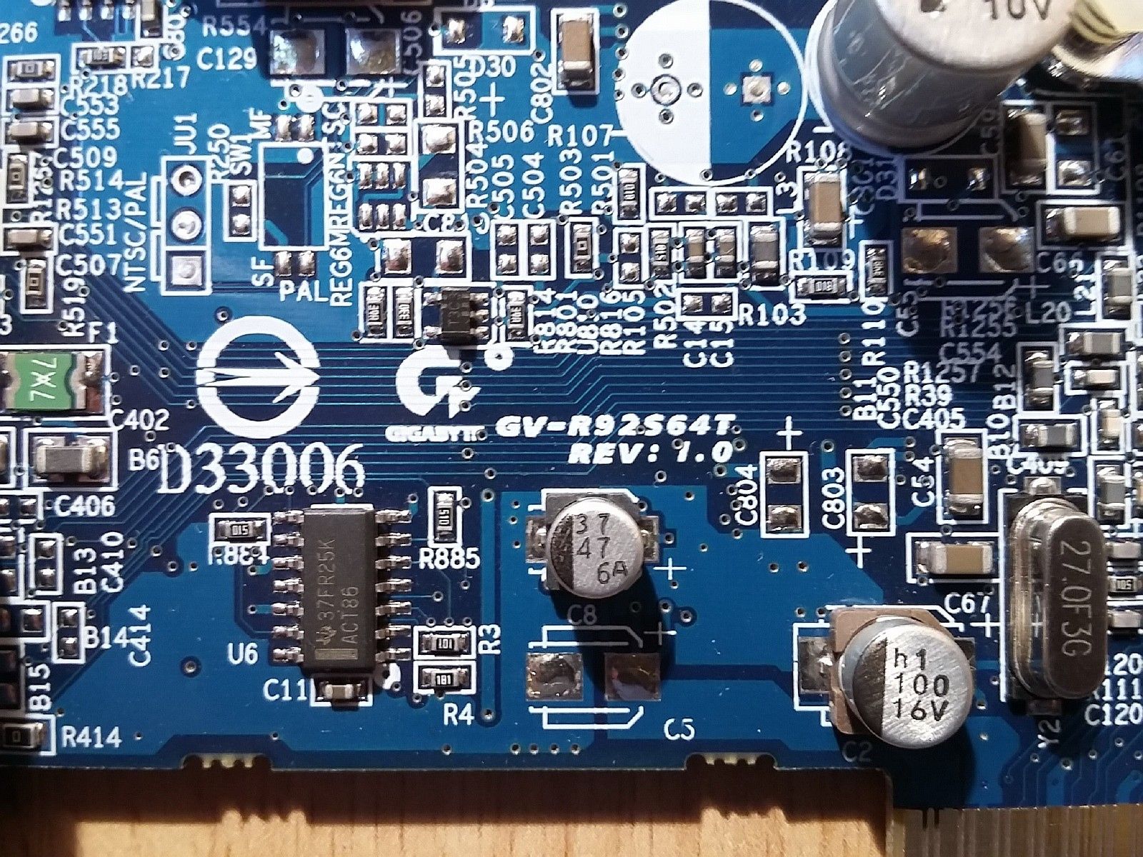 Видеокарта ATI Radeon 9200 SE Gigabyte GV-R92S64T    (AGP 8x, 64Mb) - фото фото фото 1