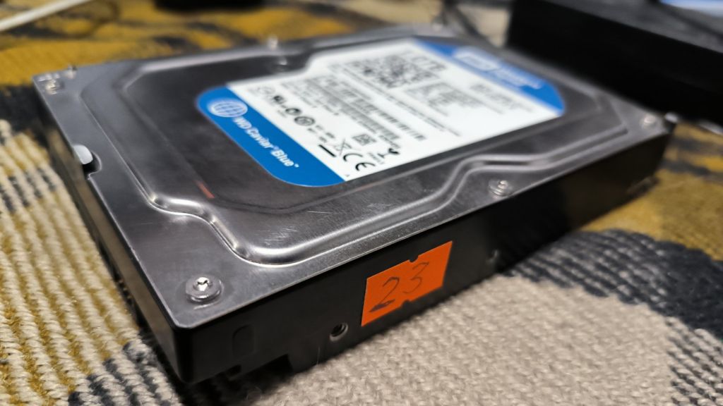 Жорсткий диск HDD Western Digital WD10EZEX 1TB №23 - фото фото фото 2