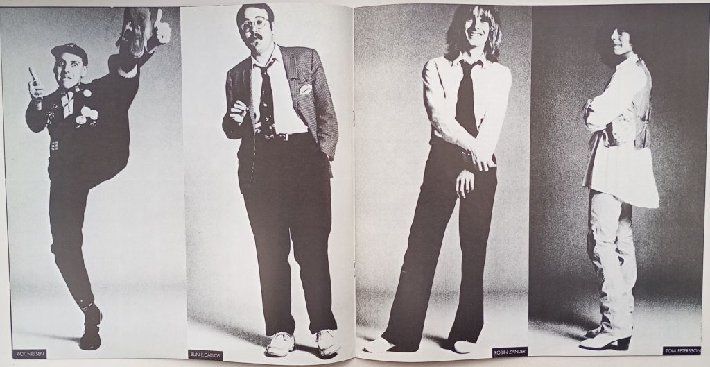 CHEAP TRICK Cheap Trick At Budokan LP + Booklet EX-/EX - фото фото фото 3