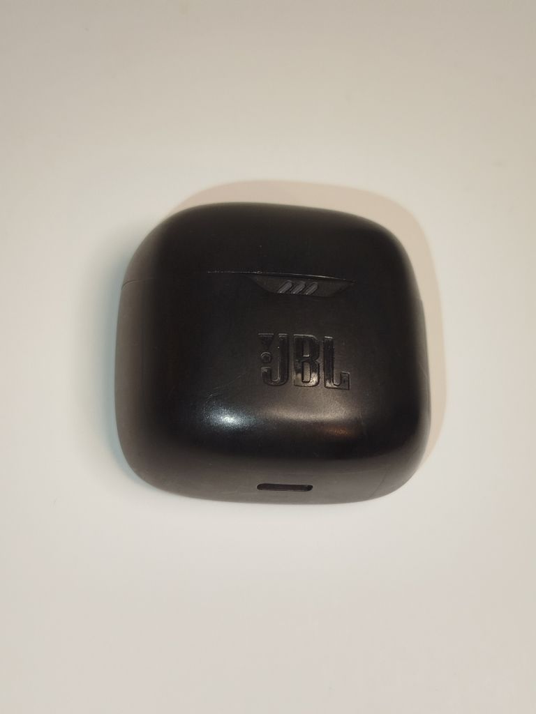 JBL TUNE FLEX зарядний бокс для навушників - фото фото фото 2