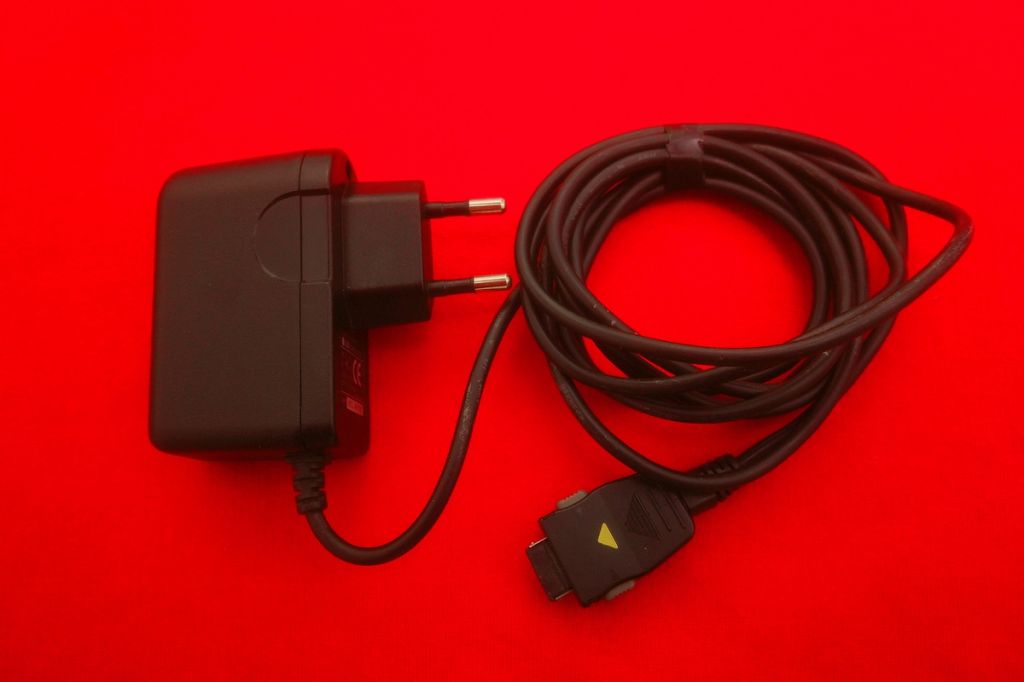 Зарядка Зарядное устройство LG TA-25RG2 - фото фото фото 1
