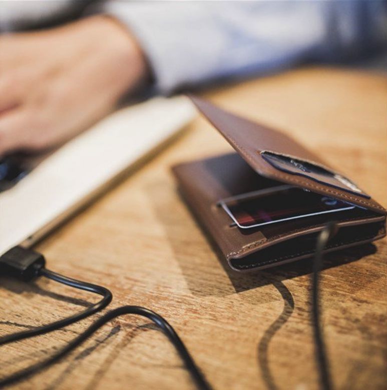 ЧохолБатарея Apple IPhone Seyvr Leather Wallet  Lightning Brown - фото фото фото 1