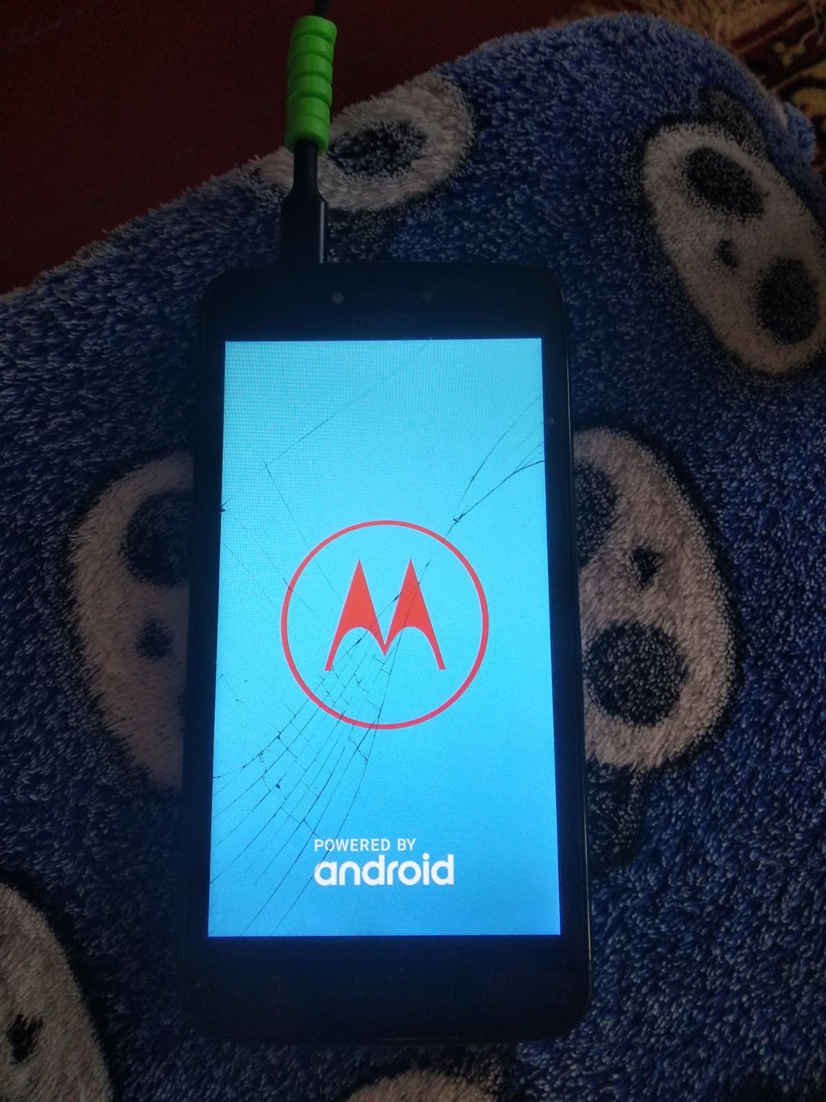 Мобильный телефон смартфон Motorola XT1750 1+8GB - фото фото фото 1