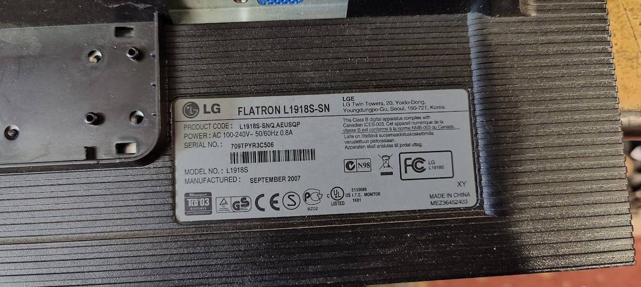 ЖК-монитор 19 дюймов LG Flatron L1918S-SN № 23190513/2 - фото фото фото 2