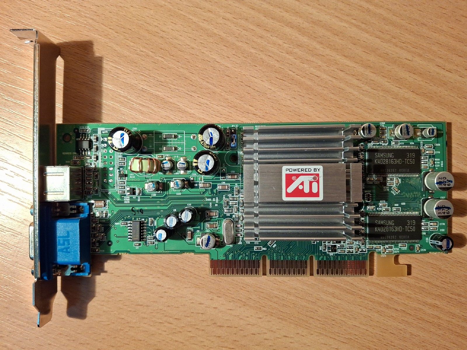 Видеокарта ATI Radeon 9200SE  (AGP 8x, 64Mb) - фото фото фото 0