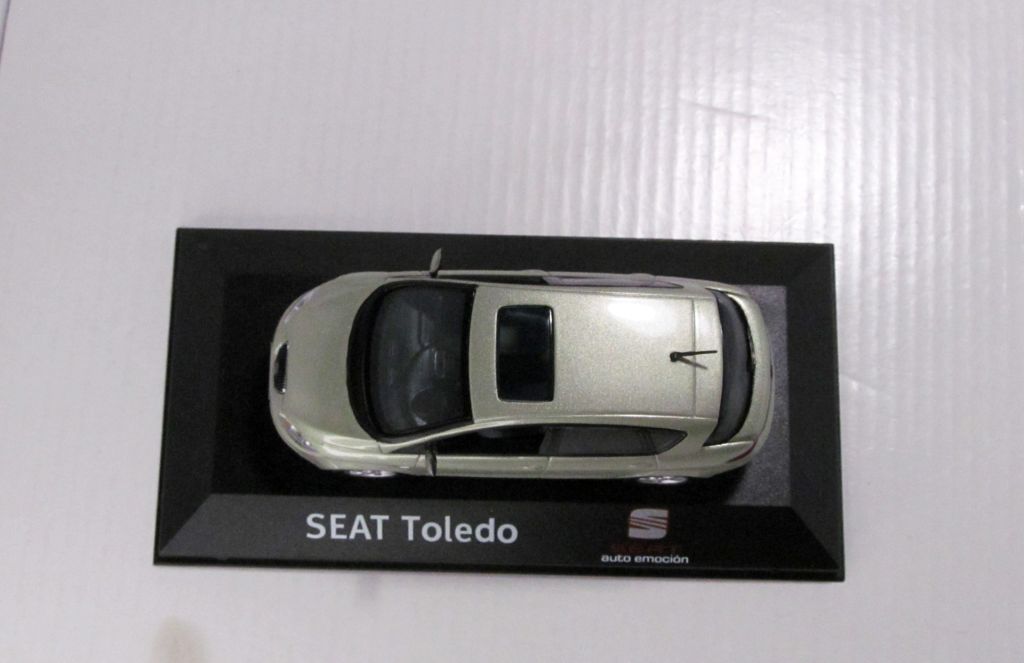 Seat Toledo 2004, Seat Autocollectoin. 1:43 коробка и бокс - фото фото фото 6