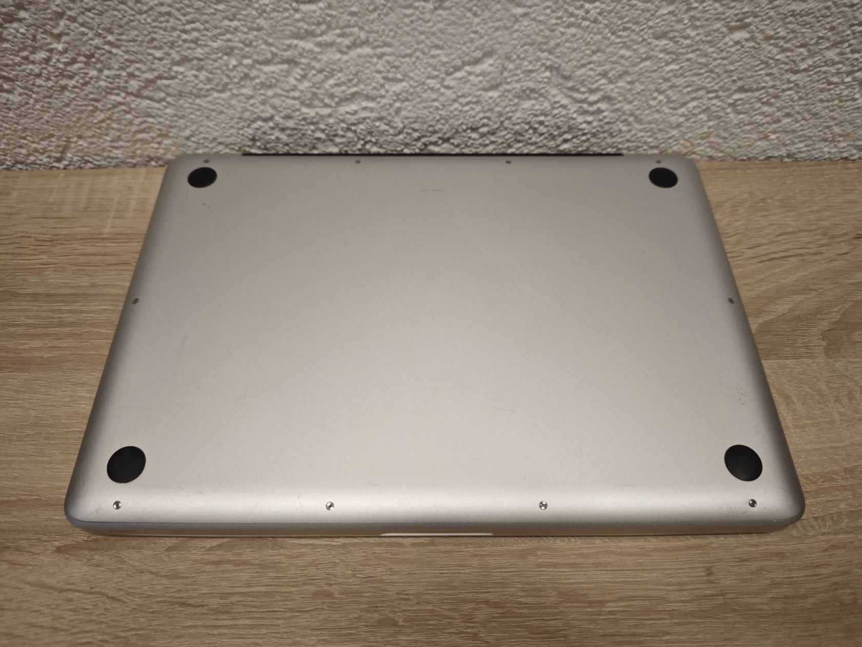 MacBook Pro 13.3" Intel Core P7550/DDR3 4Gb/HDD 80Gb/GF9400 - фото фото фото 2