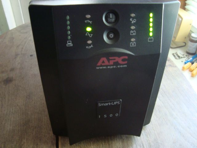 APC Smart UPs 1500 - фото фото фото 0