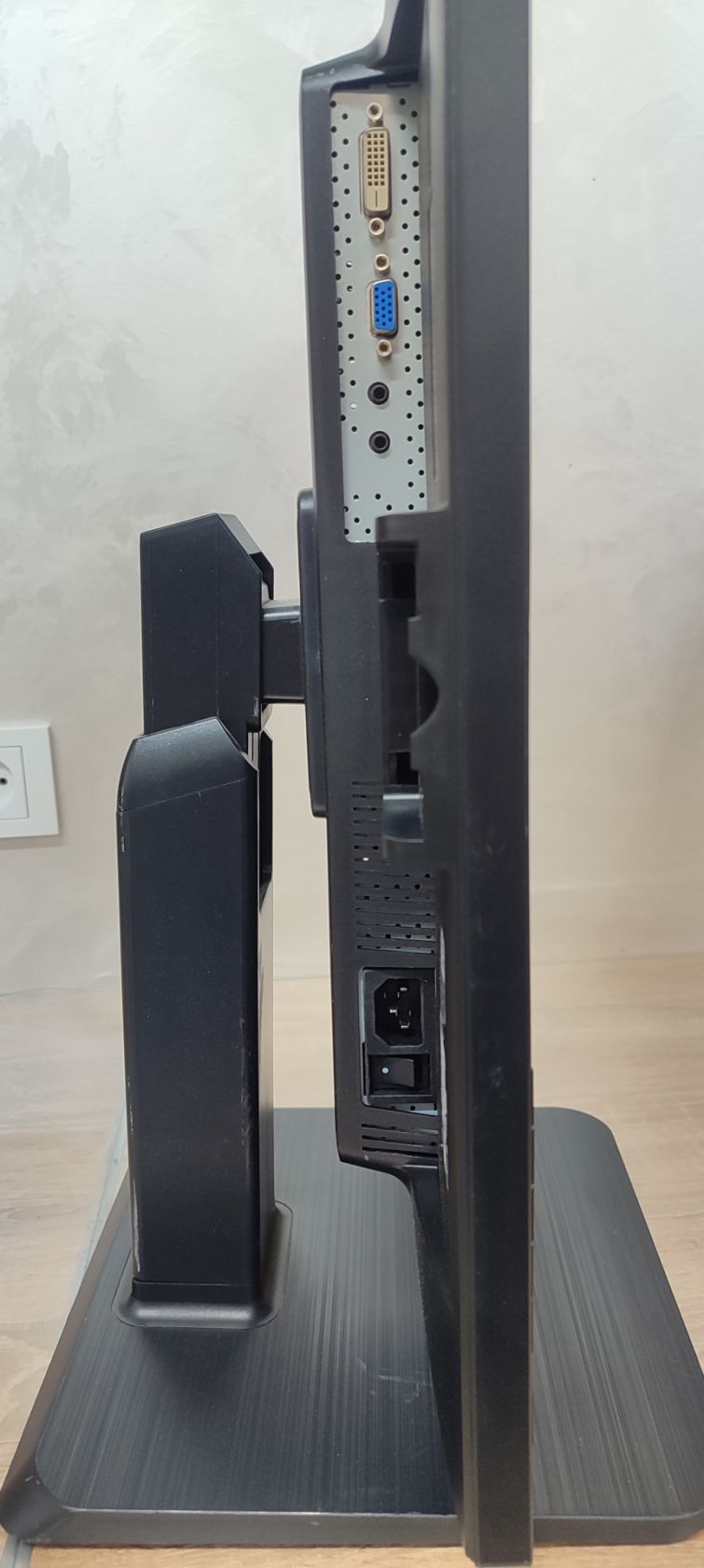 Монітор 22” LG  22BK55WD-B - б/у - фото фото фото 3