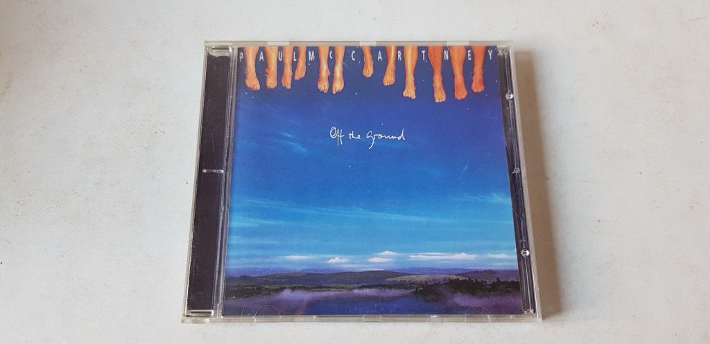 Paul McCartney Off The Ground - фото фото фото 0