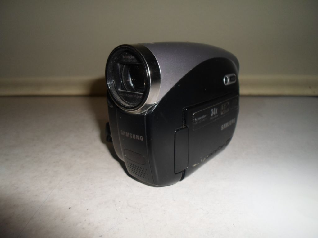 Цифрова відеокамера Samsung VP-DX100/NWT. 34х ZOOM     (оптика). - фото фото фото 1