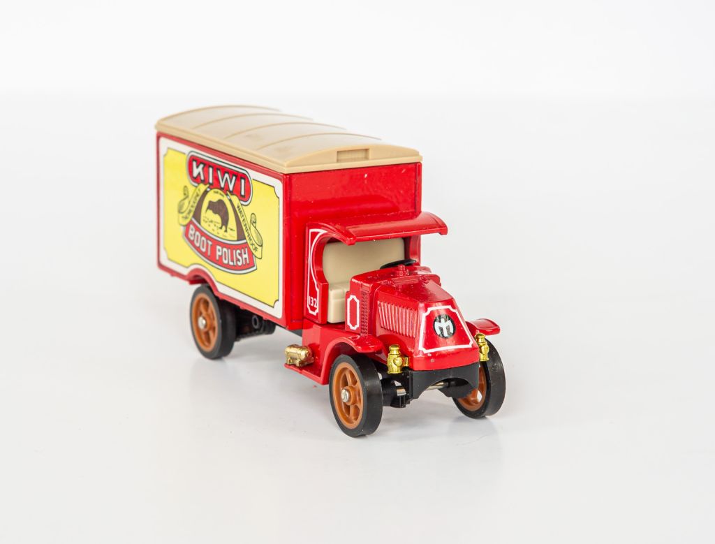1:43 Mack model AC 1920 Kiwi Boot Polish, MATCHBOX Y-30 1986 - фото фото фото 4