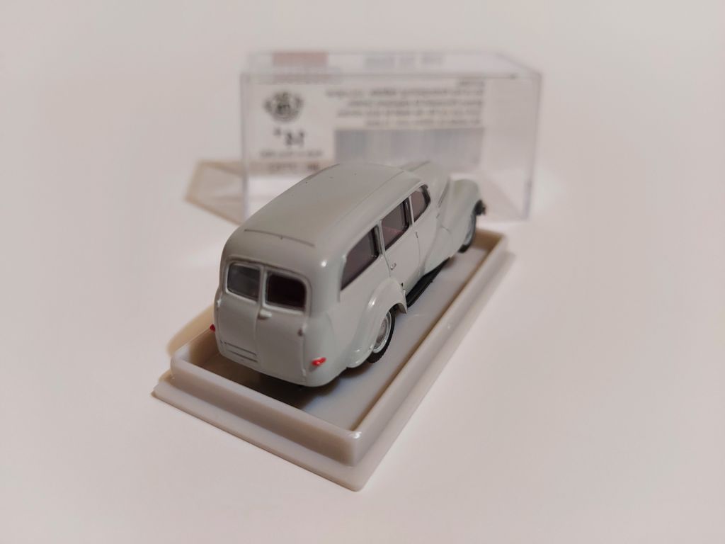 Brekina 1:87 EMW 340 Kombi, grey - фото фото фото 3