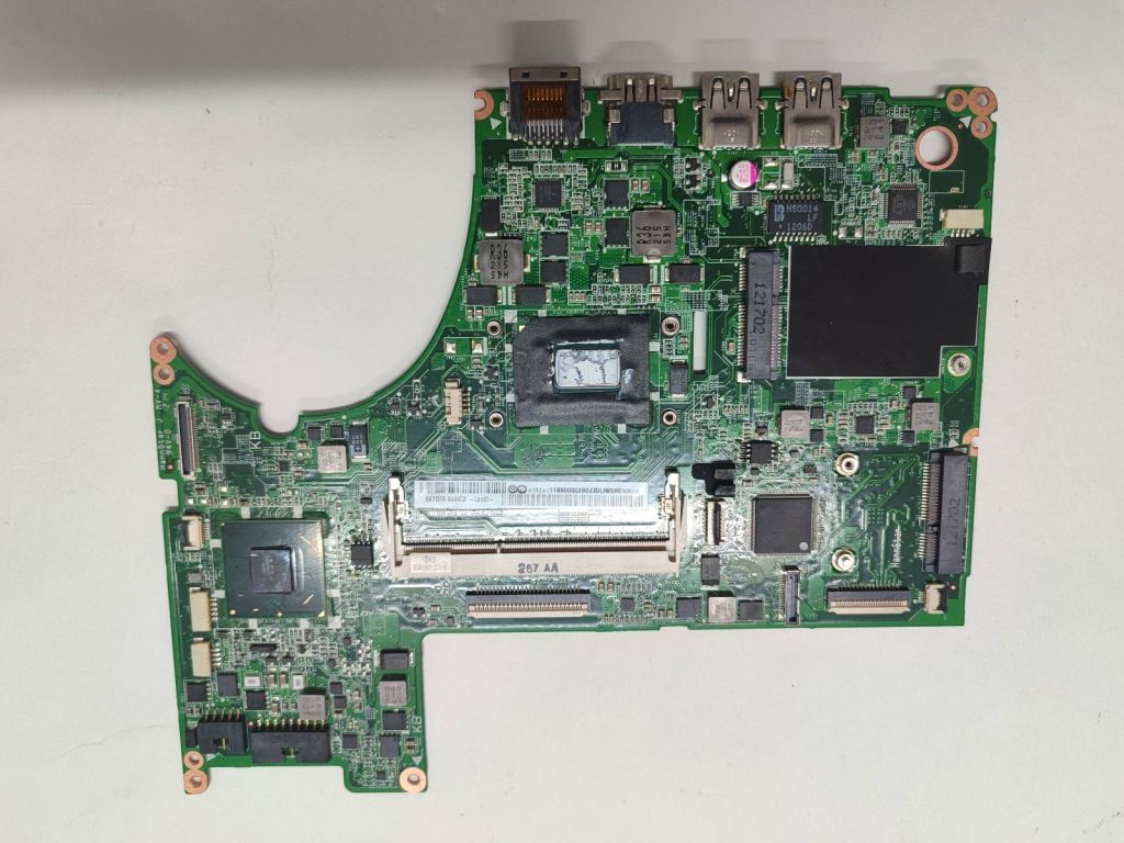 Материнська плата ноутбука Lenovo IdeaPad U310 - фото фото фото 4