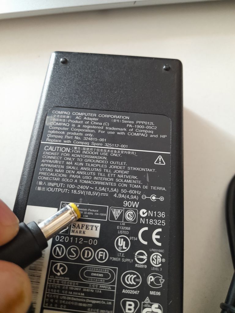 Блок живлення Compaq ноутбук 18.5V 4.9A 90W - фото фото фото 0