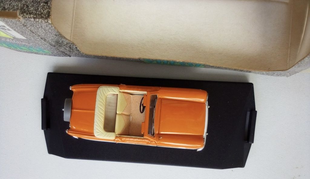 VITESSE Nash Metropolitan 1959 Open Convertible  1/43 - фото фото фото 4