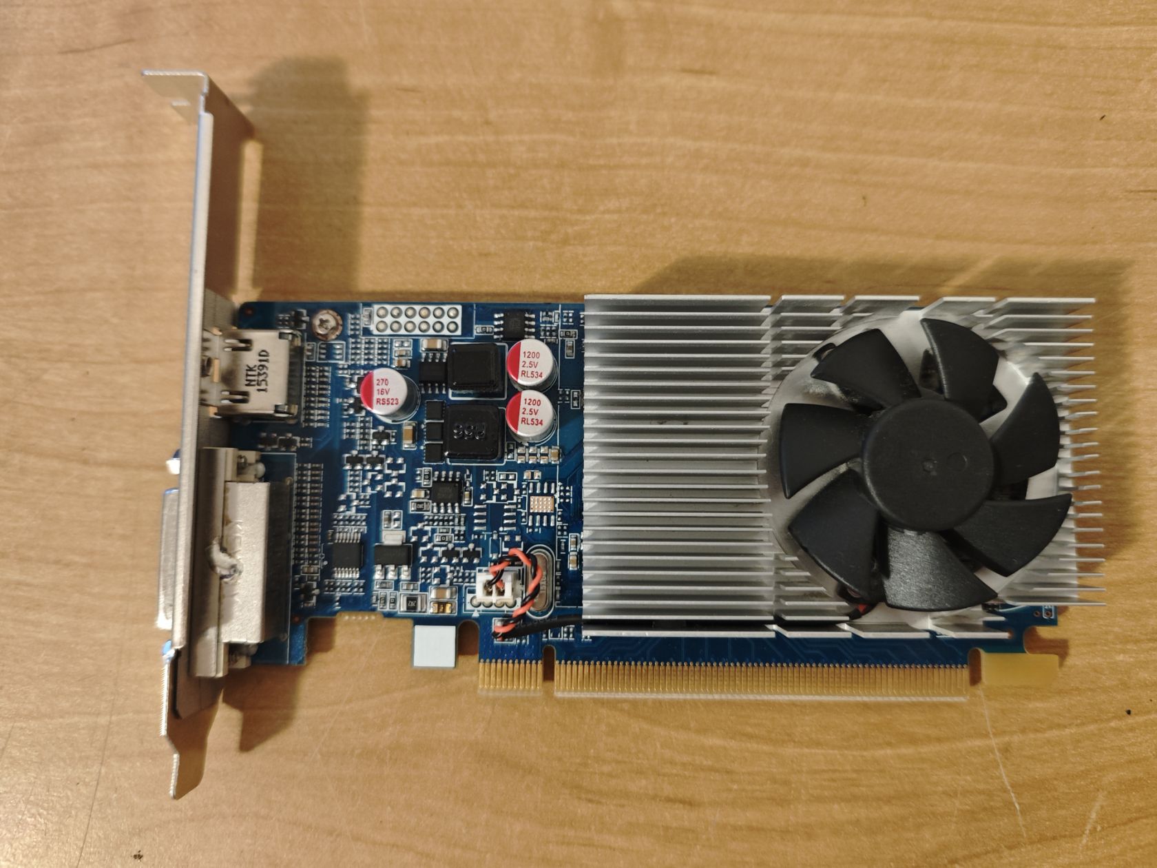 Відеокарта Ati Radeon R5 310 2Gb GDDR3 - фото фото фото 0