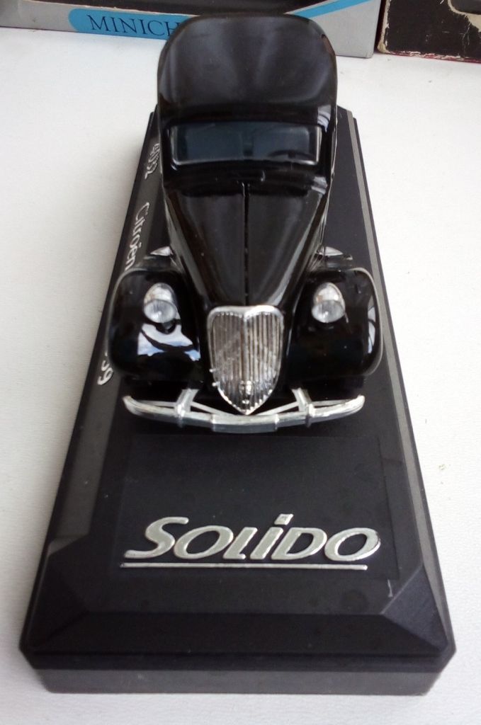 CITROEN 15 CV 1939 by Solido 1:43 - фото фото фото 4