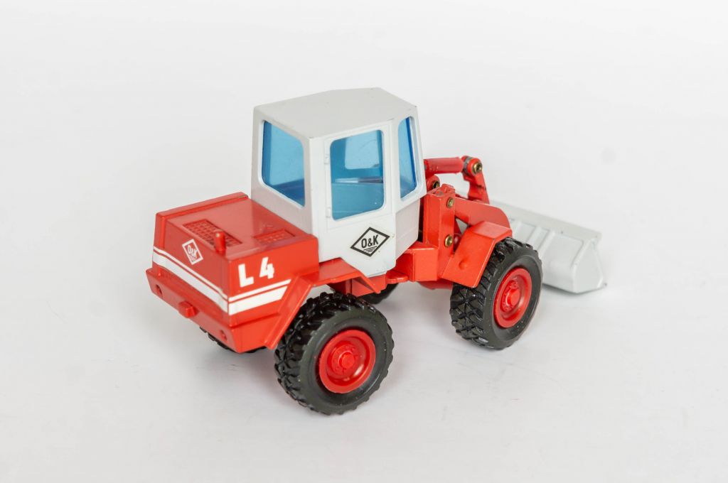 1:50 Front Loader O&amp;K model L4 1988-95, NZG Models 278 made in W.Germany - фото фото фото 2