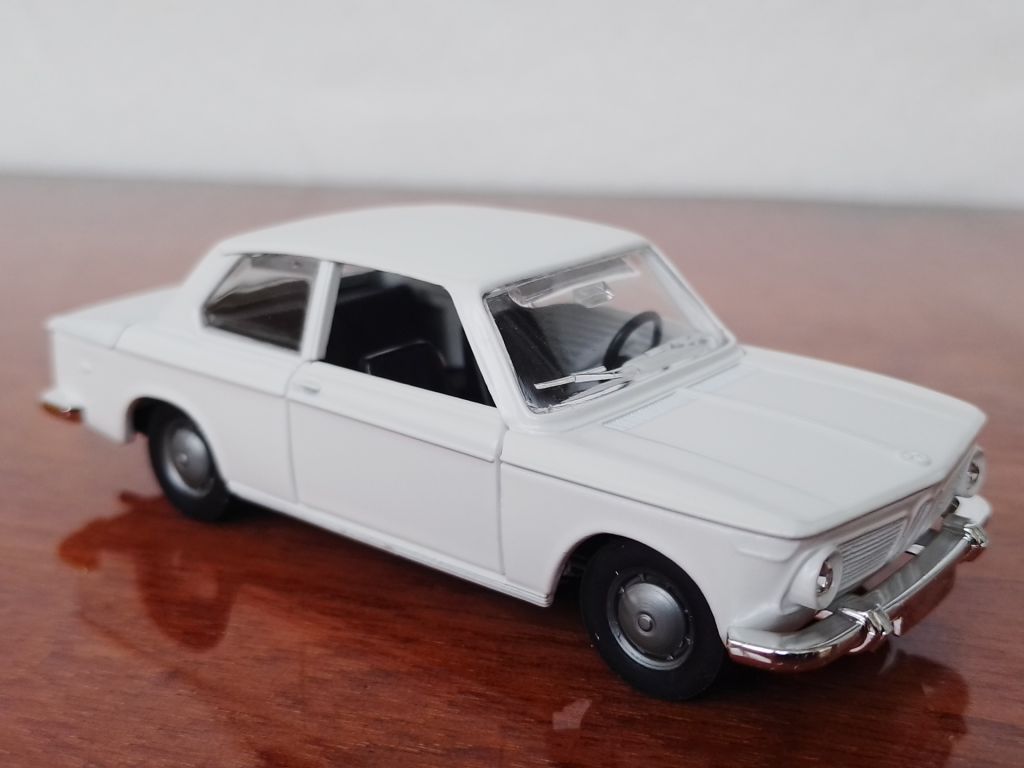 BMW 2002. Marklin. Made in Germany -3935- - фото фото фото 6