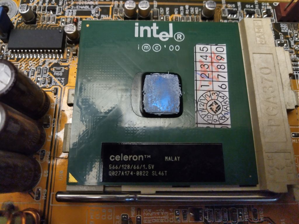 Celeron 566 MHz   ( S370, Coppermine, SL46T ) - фото фото фото 0