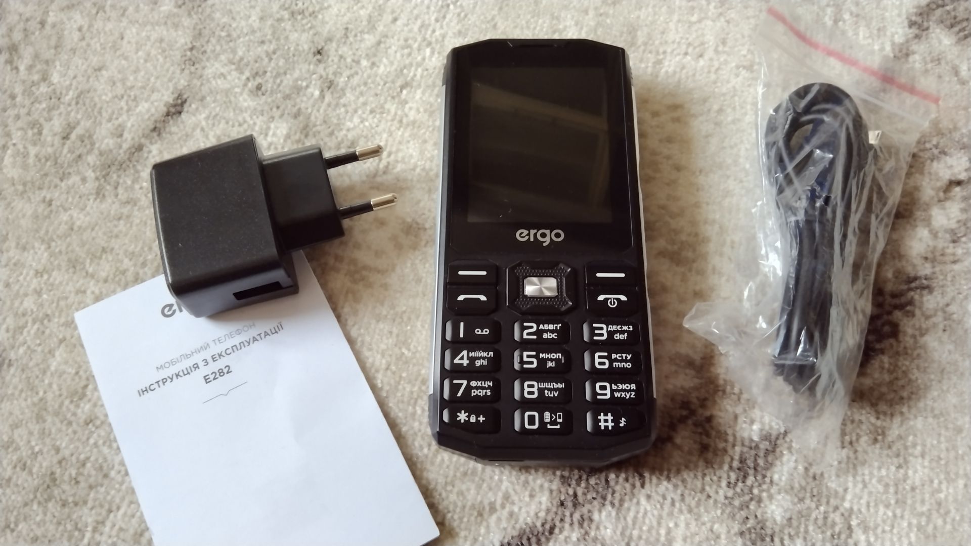 Мобильный телефон Ergo E282 Dual Sim Black - фото фото фото 1