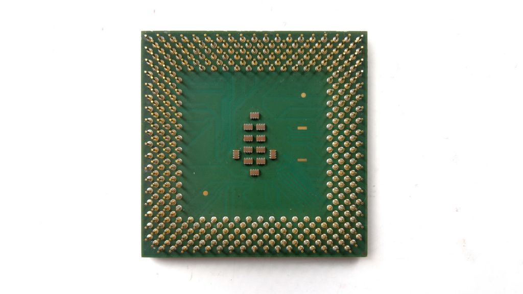 Процессор Tualatin-S Celeron ® III-s SL656 1200Mhz/256/100 socket 370LGA Вживане - фото фото фото 1