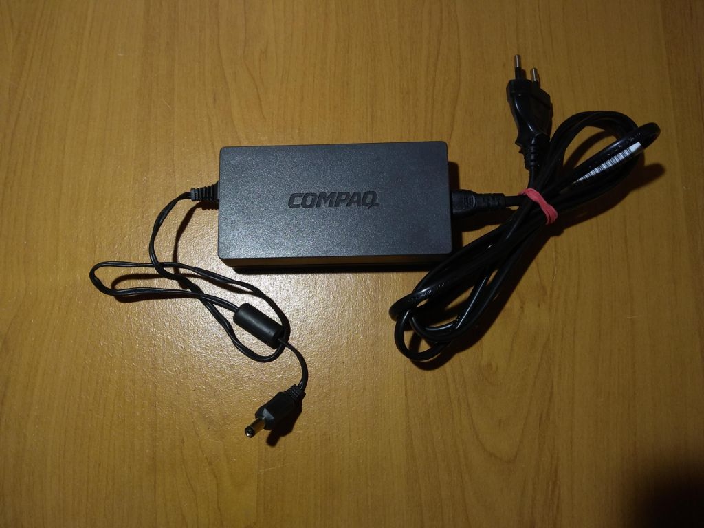 Блок питания Compaq 7,5V 1,8A 20W AC Adapter - фото фото фото 0