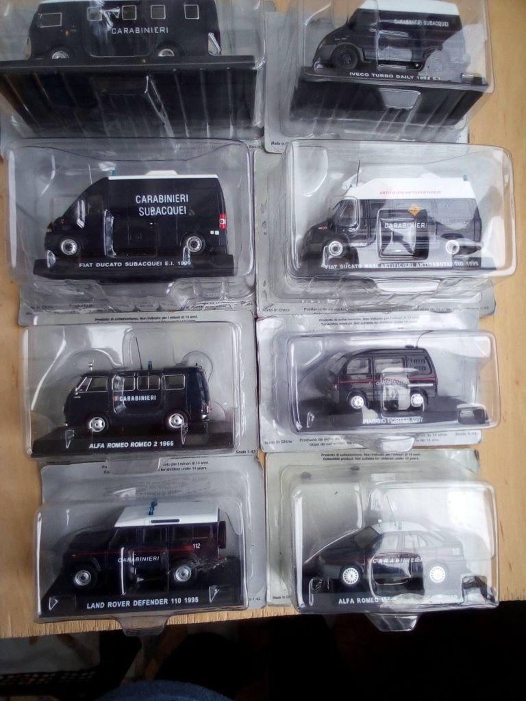 Carabinieri моделі 1:43 Iveco Fiat Land Rover Alfa Romeo - фото фото фото 0