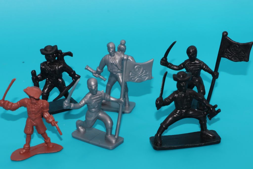 пірати  45мм  Китай НАБІР - фото фото фото 0