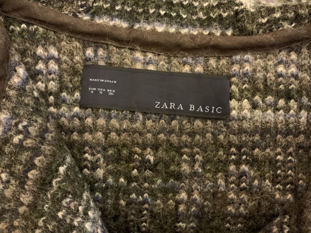Теплая жилетка с капюшоном Zara, р.S - фото фото фото 7