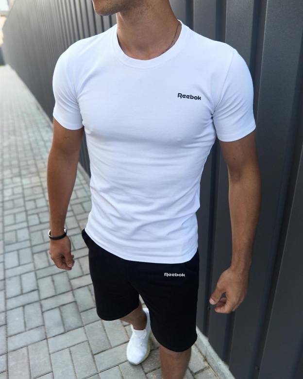 Футболка Reebok біла M - фото фото фото 1
