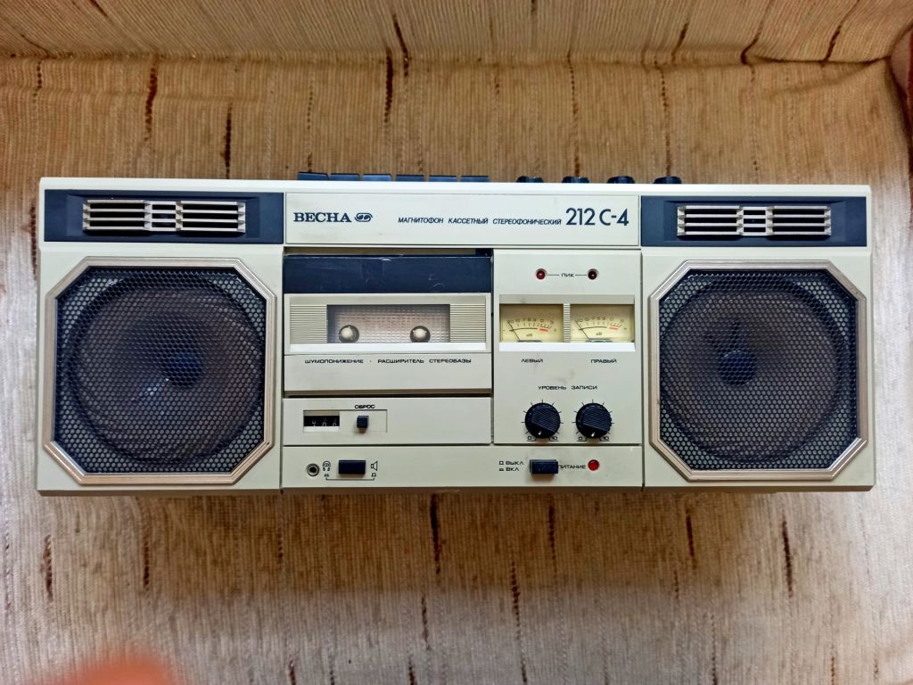 Магнитофон Весна М-212С-4 рабочий - фото фото фото 0
