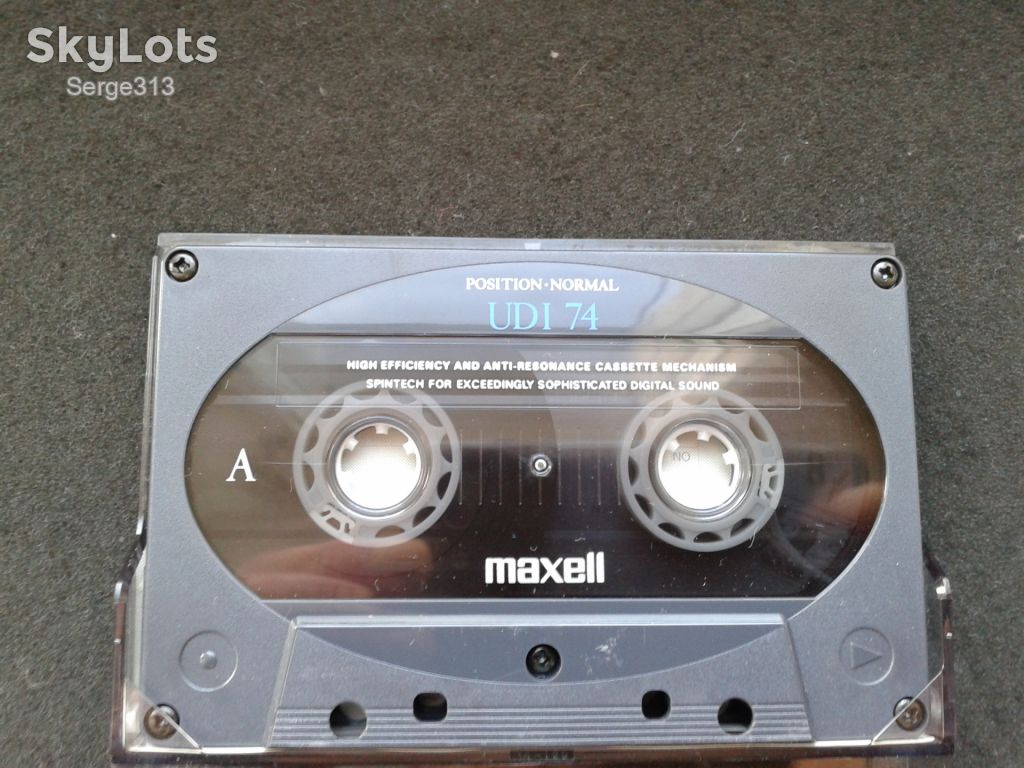 Аудиокассета Maxell UDI 74 - фото фото фото 0