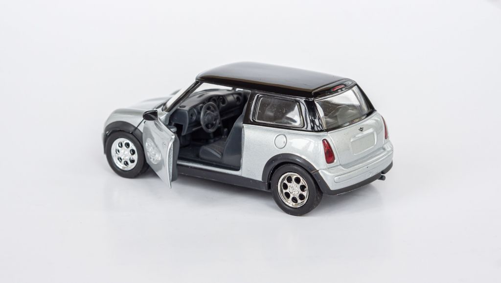 1:32 BMW Mini Cooper Millenium 2001 silver, Gate - фото фото фото 2
