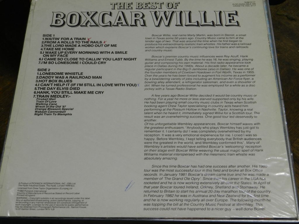 LP  Boxcar Willie - The Best Of - фото фото фото 1