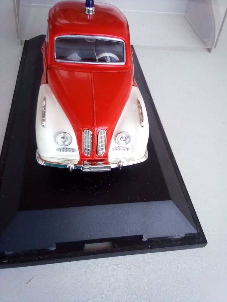 1:43 Schuco BMW 501 Feuerwehr fire car - фото фото фото 8