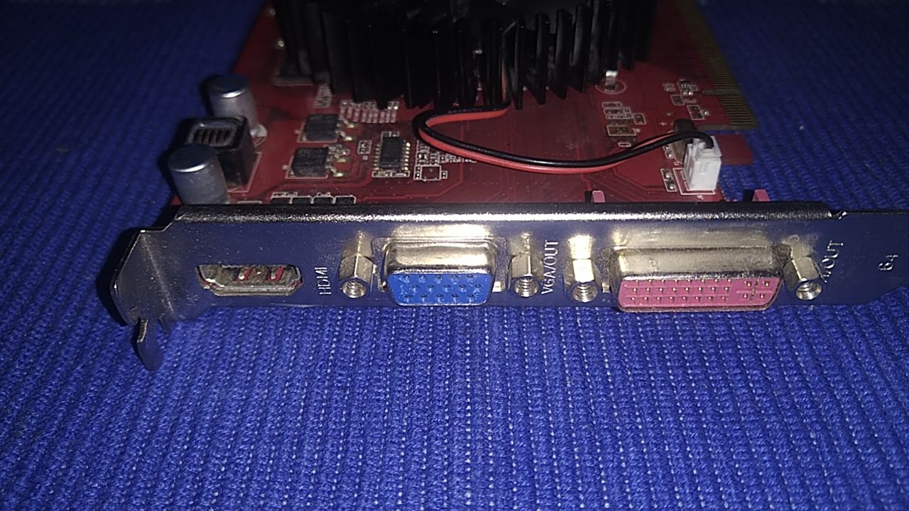 Видеокарта Ati Radeon HD 2600 PRO  (HDMI) - фото фото фото 2