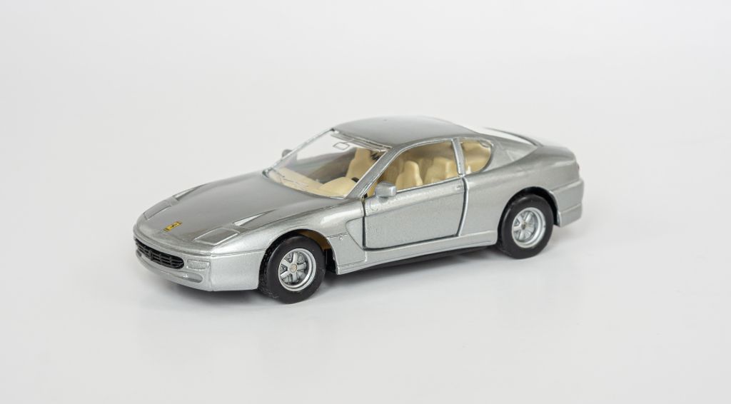 1:39 Ferrari 456 GT 1992-98 silver, Maisto Shell Collezione - фото фото фото 2