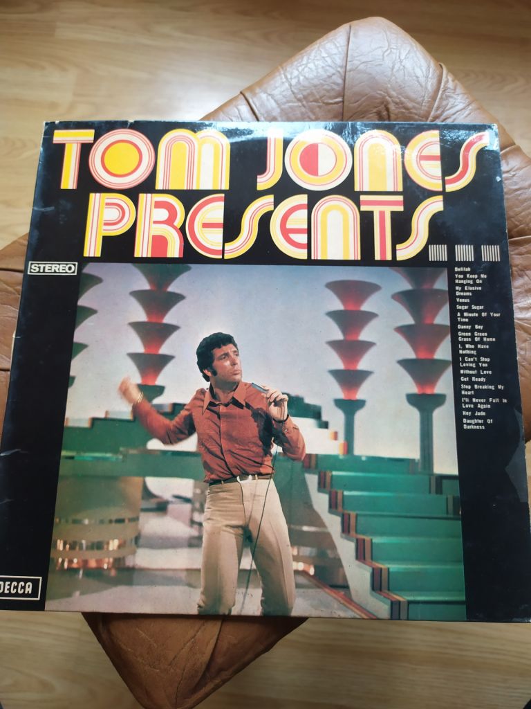 Tom Jones Presents Сінгапур Rare! - фото фото фото 0