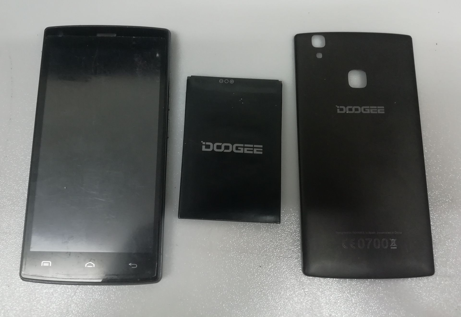 Телефон на запчасти Doogee X5 Max   (Аккумулятор, Экран, тачскрин, Материнская плата) - фото фото фото 0